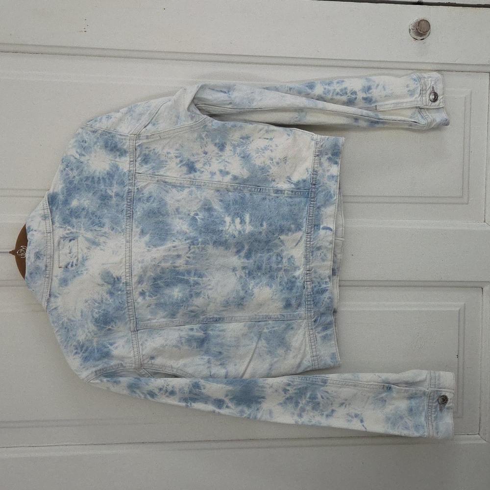 AE Shrunken Tie-Dye Denim Jacket - Picture 11 of 11